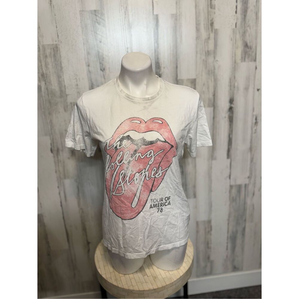 Abercrombie & Fitch White and Red Graphic Tee